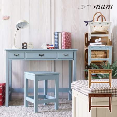 フレンチカントリーのおしゃれなデスク｜水色とアンティーク調の引き出し付き