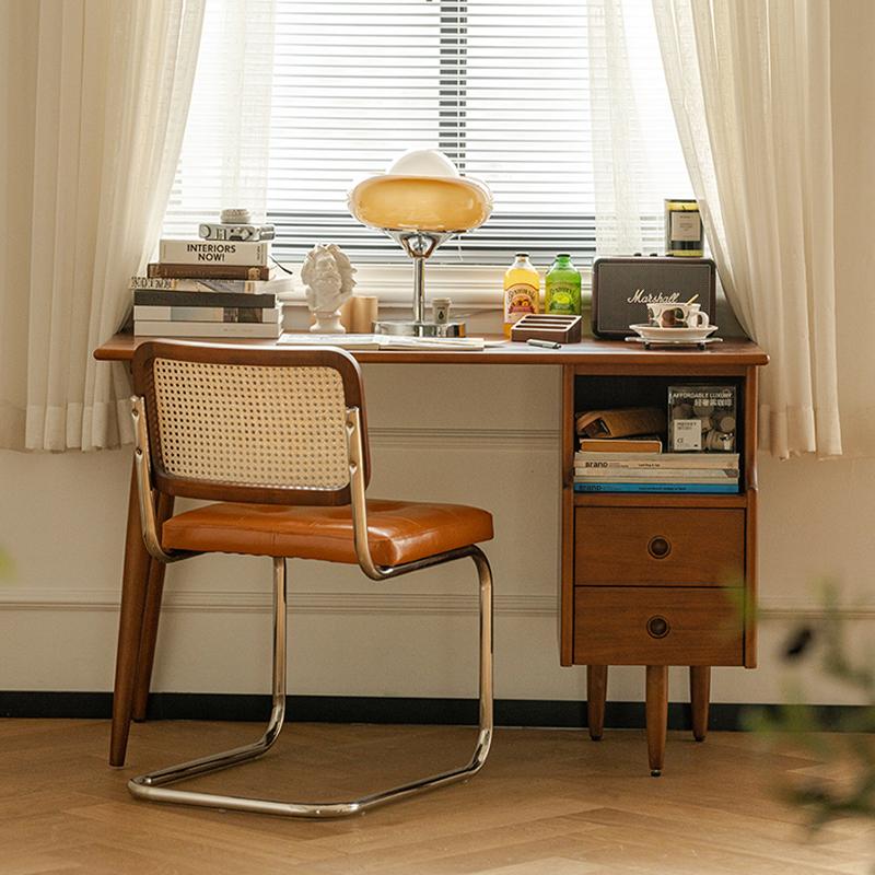 おしゃれでかわいいデスク